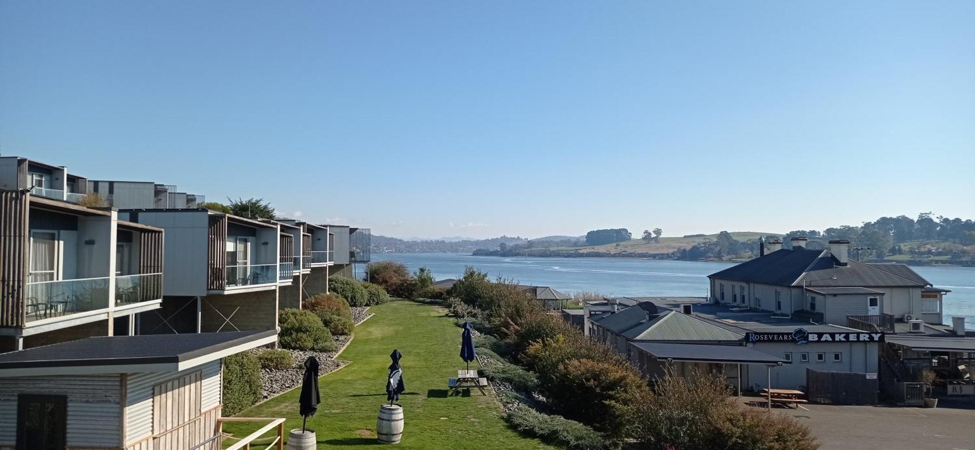 Rosevears Riverview Hotel Экстерьер фото